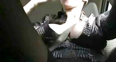 Mlada preslatko žena uređena kuća tolerancije u štali seks pornić