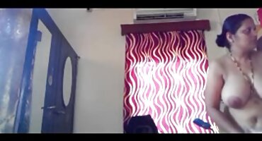 Lijepe djevojke dobar porno film jeben čovjeka i snimaju sve na kameru