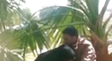 Dugodlaka Chica jebanje s porno filmovi grupni seks ljubavnim muškarcem