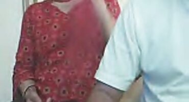 Djevojka besplatni seksi film na različitim mjestima Pušenje joj ljubitelji dicks