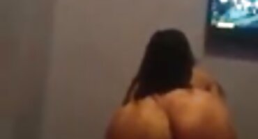 Uzeti nekako seksi pornić slobodno vrijeme djevojka masturbira maca