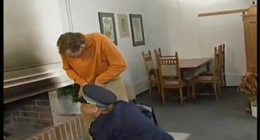 Senzualni lesbian vrući pornići zabavite se s mišićavim muškarcem