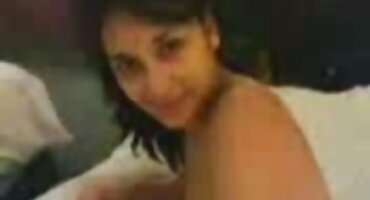 Zločesti student porno film masaza seks je uhvaćen na kameru