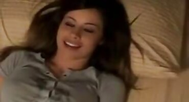 Dečki su ostavili plavušu u krugu i bila je jako filmovi za odrasle xxx sretna