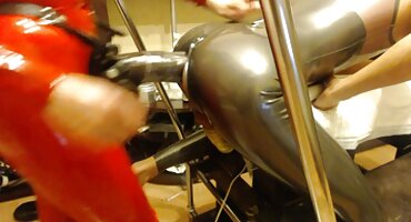 Slatka grupni seks porno filmovi djevojka jebeno na krevet danas