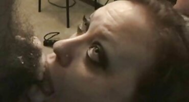 Slatko cutie masturbira šupak pred seksi filmovi besplatno muškarcem