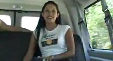 Bradati čovjek porno filmovi u prirodi jebeno slatka u kupaonici s falusom i usta