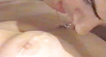 Dvije gole djevojke besplatni seksi filmovi jebu na elegantnoj pozadini