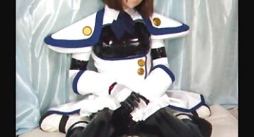 Zločesti umetnuo loptu u šupak jedni sex porno filmovi druge i zabavljao se s dildo