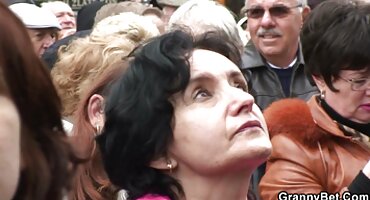 Atraktivna problema pornići zrele marljivo jebanje na užadima