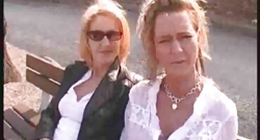 Aktivan seks muškarac fucks domaći sex filmovi ženu i prijatelja