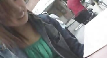 Aktivno jebu i noge u rukama sex porno filmovi drži