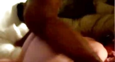 Junica svuče seksi filmovi porno i uzbuđen bonk sa sisama