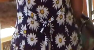 U porno film grupni sex ružičastoj sobi nestašan mlade žene s crnim dildo