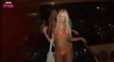 Odrasli dečki jebu na kuka Grupni grupni porno filmovi seks s dečkima