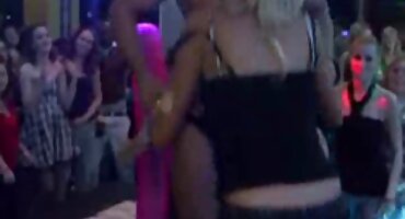 Vrtoglavi seks ili najbolji porno filmovi lizanje seks U Troje