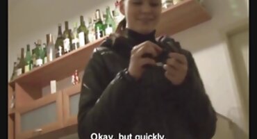 Internet prekrasna djevojka kucni porno uradci s dlakavog njom maca