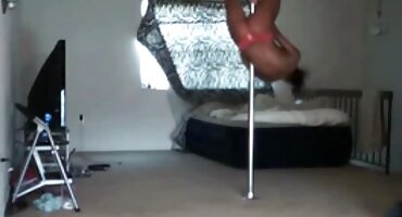 Bijela fucks crna u prostrani porno seks jebačina automobil