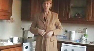 Prekrasan seksi filmovi besplatno bonk i procurila ravno u vaginu djevojke