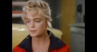 Crnka mlada žena porno filmovi sortirani Jahanje pink vibrator