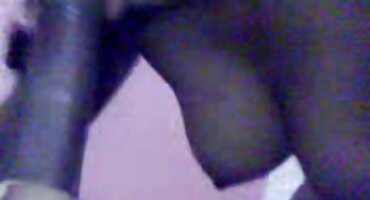 Muž i analni filmovi žena snimali su napumpanog crnog čovjeka za divlji seks