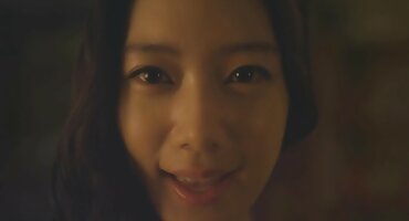 Nakon poljupca djevojka je dala lizati klitoris grupni seks porno filmovi