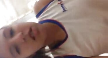 Nezasitna mlada žena Fingering maca u automobilu najbolji sex filmovi s vibrator