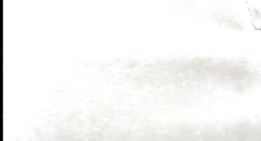 Hrabra djevojka sa svojim porno filmovi grupni dečkom jebeno na otvorenom