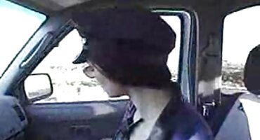 Junica sa širokim bokovima jebanje savršeno filmovi seks s crncima