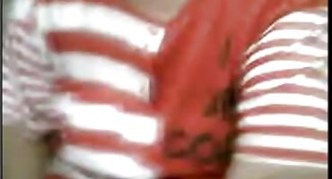 Nevjerojatna djevojka zamjenjuje pseću maca za seks seksi filmovi porno